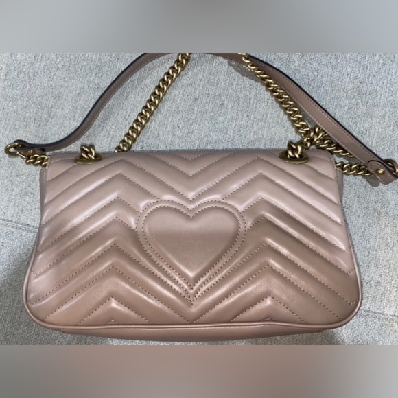 Gucci GG Marmont Small Shoulder Flap Bag - Picture 6 of 8